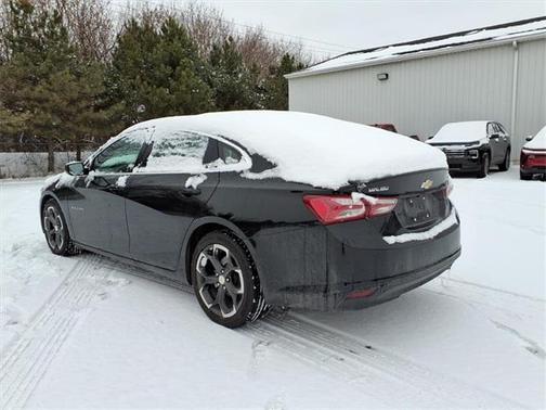 2022 Chevrolet Malibu FWD LT