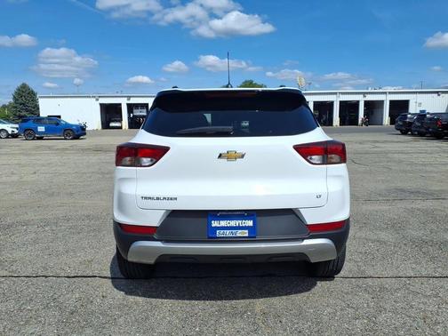 Summit White 2023 Chevrolet Trailblazer LT