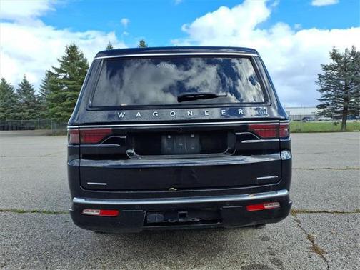 2023 Jeep Wagoneer L Series II 4x4