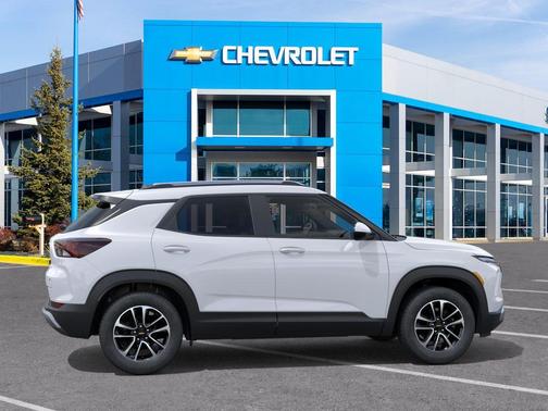 Summit White 2026 Chevrolet Trailblazer LT