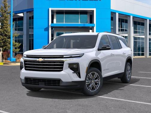 White 2026 Chevrolet Traverse LT