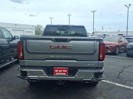 Sterling Metallic 2023 GMC Sierra 1500 SLT