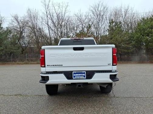Summit White 2024 Chevrolet Silverado 2500 LT