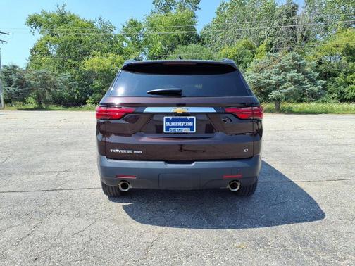 Black Cherry Metallic 2023 Chevrolet Traverse LT Cloth