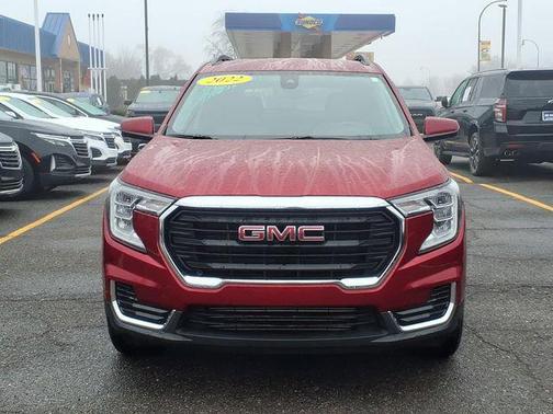 Cayenne Red Tintcoat 2022 GMC Terrain SLE
