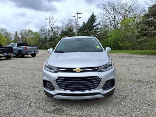 Gray 2018 Chevrolet Trax LT