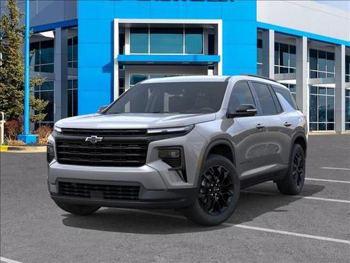Sterling Gray Metallic 2026 Chevrolet Traverse LT