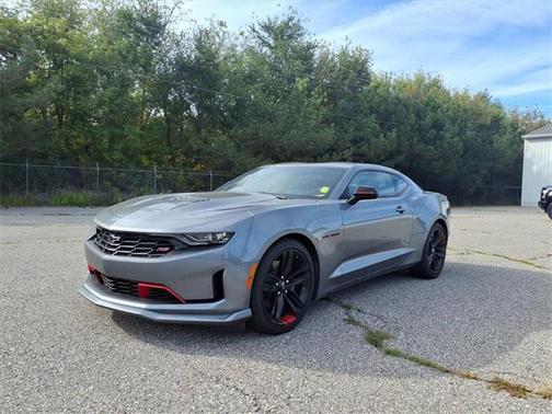 2022 Chevrolet Camaro RWD Coupe LT1