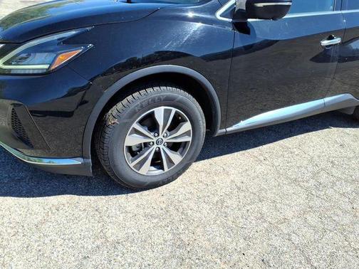 Super Black 2023 Nissan Murano S FWD
