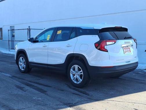 Summit White 2024 GMC Terrain SLE