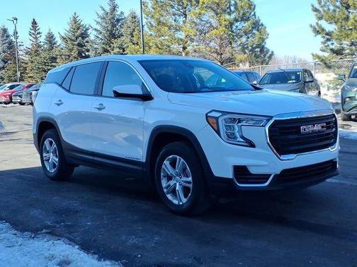 Summit White 2024 GMC Terrain SLE
