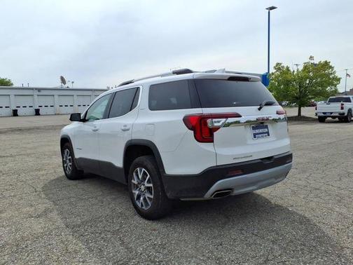 Summit White 2023 GMC Acadia FWD SLT