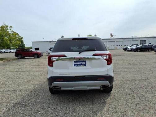 Summit White 2023 GMC Acadia FWD SLT