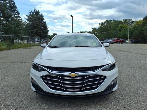 2022 Chevrolet Malibu FWD LT