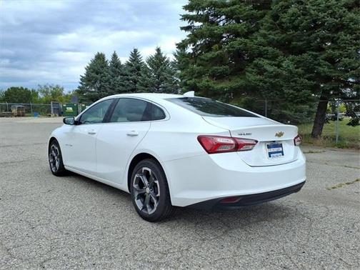 2022 Chevrolet Malibu FWD LT