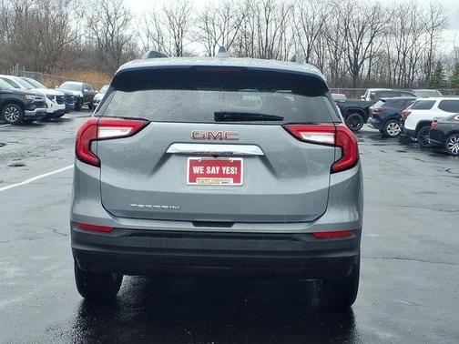Sterling Metallic 2023 GMC Terrain SLE