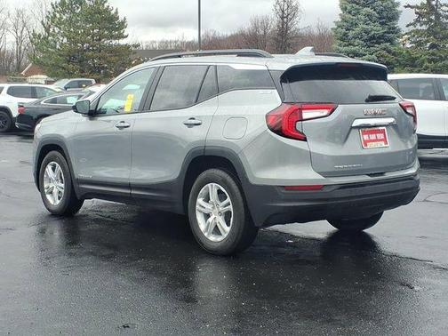 Sterling Metallic 2023 GMC Terrain SLE