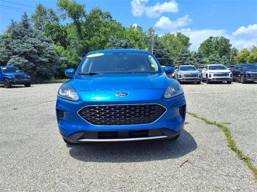 2020 Ford Escape SE