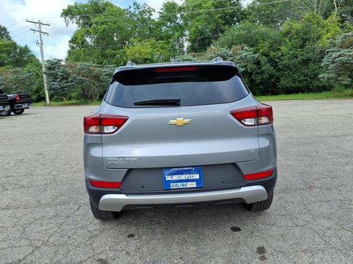 Sterling Gray Metallic 2023 Chevrolet Trailblazer LT