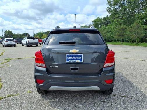 Gray 2018 Chevrolet Trax LT