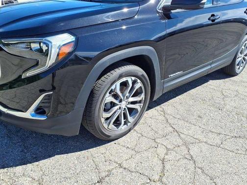 Ebony Twilight Metallic 2021 GMC Terrain SLT