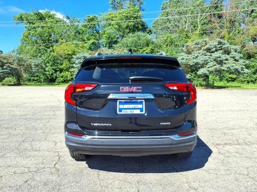 Ebony Twilight Metallic 2021 GMC Terrain SLT