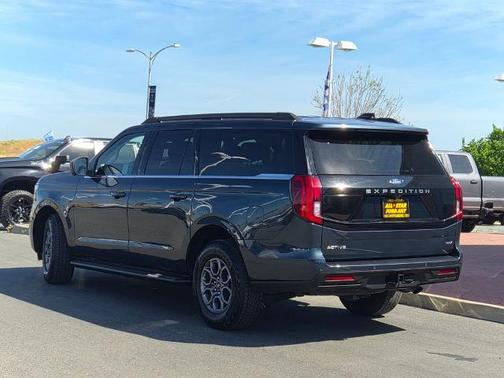 2025 Ford Expedition Max ACTIVE
