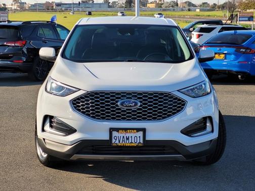 2023 Ford Edge 