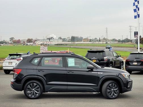 2023 Volkswagen Taos 1.5T S