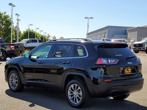 2021 Jeep Cherokee LATITUDE PLUS