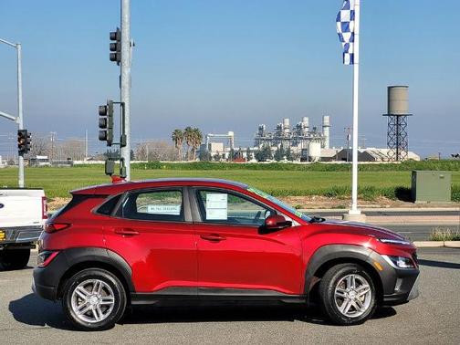 2023 Hyundai KONA SE
