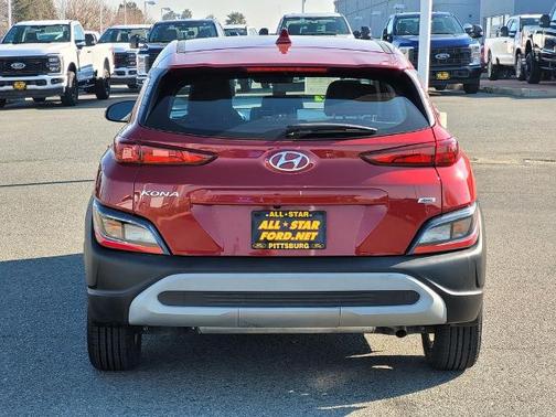 2023 Hyundai KONA SE