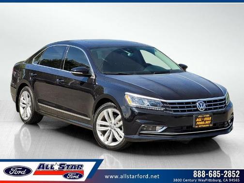 Deep Black Pearl Effect 2018 Volkswagen Passat 2.0T SEL PREMIUM