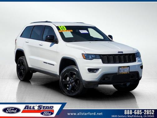 2019 Jeep Grand Cherokee LAREDO