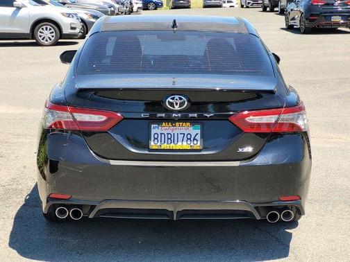 Midnight Black Metallic 2018 Toyota Camry XSE