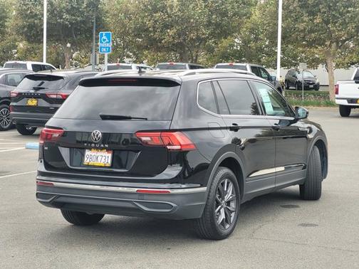 2022 Volkswagen Tiguan 2.0T SE