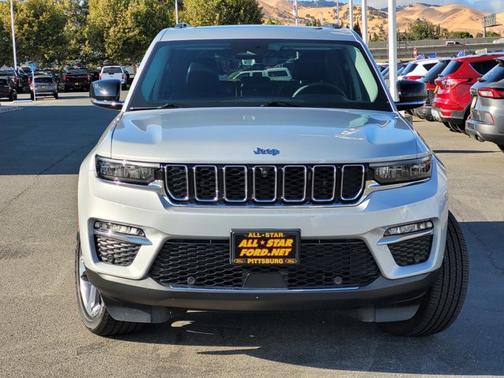 2024 Jeep Grand Cherokee BASE