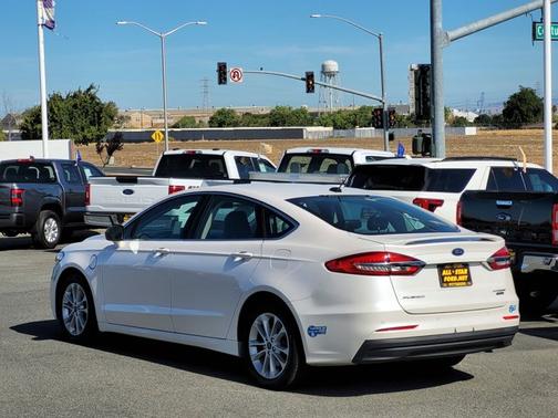 2020 Ford Fusion Energi TITANIUM