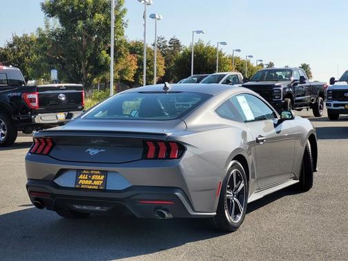 2024 Ford Mustang 