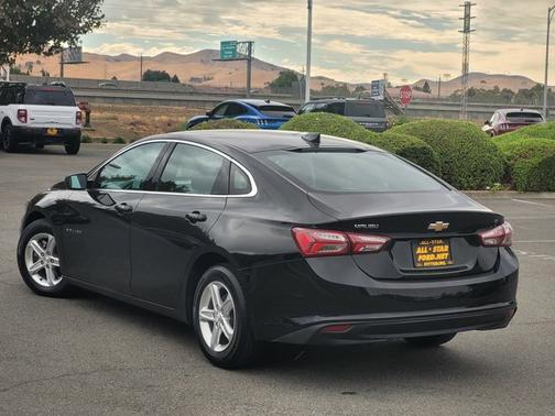 2022 Chevrolet Malibu LT W/1LT