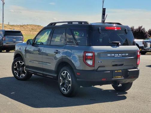 CARBONIZED GRAY METALLIC 2024 Ford Bronco Sport OUTER BANKS