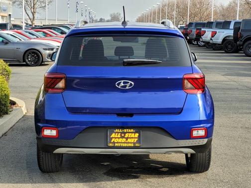 2023 Hyundai VENUE LIMITED