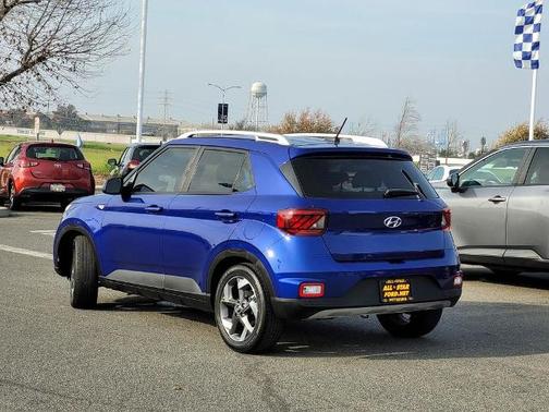 2023 Hyundai VENUE LIMITED