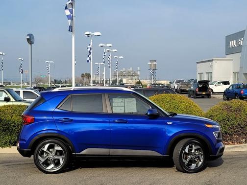 2023 Hyundai VENUE LIMITED