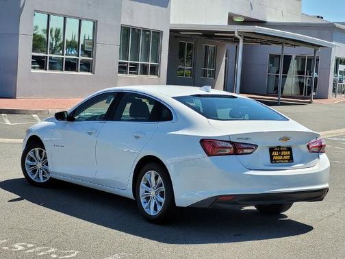 White 2022 Chevrolet Malibu LT W/1LT