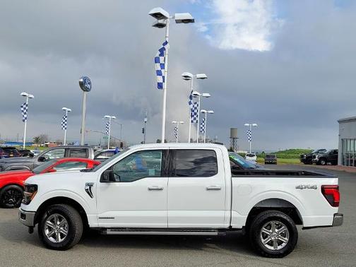 OXFORD WHITE 2025 Ford F-150 XLT