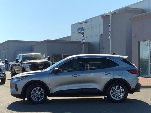 ICONIC SILVER METALLIC 2024 Ford Escape ACTIVE