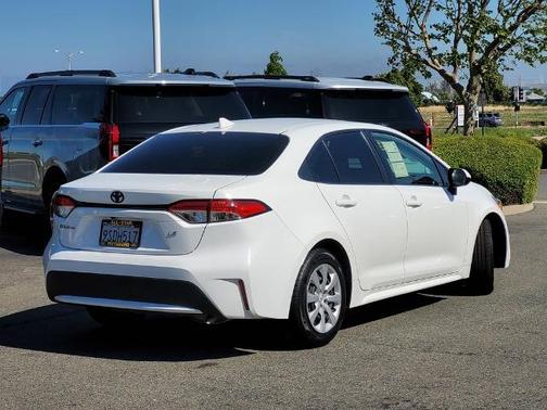 White 2022 Toyota Corolla LE