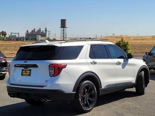 2024 Ford Explorer ST