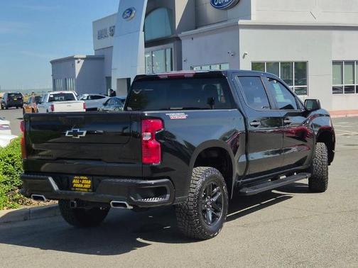 2024 Chevrolet Silverado 1500 CUSTOM TRAIL BOSS